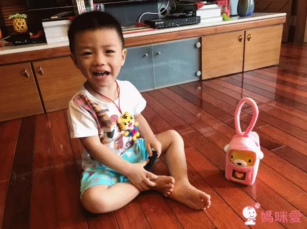 小牛津 - 小牛津查查狗藍芽故事機(加贈防摔衣)-獨家送可愛動物貼紙書-粉色+綠衣