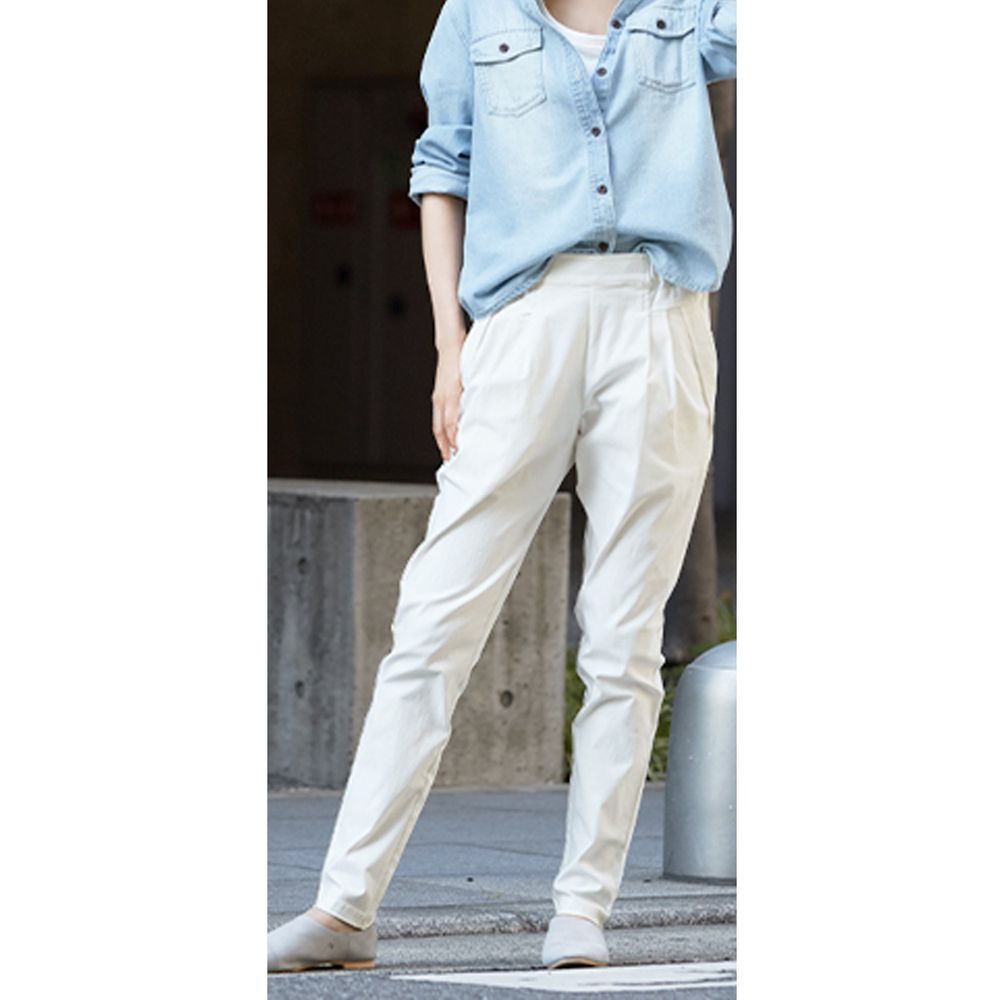 日本女裝代購 - 舒適修身彈性 打褶小尻美腿褲-純白
