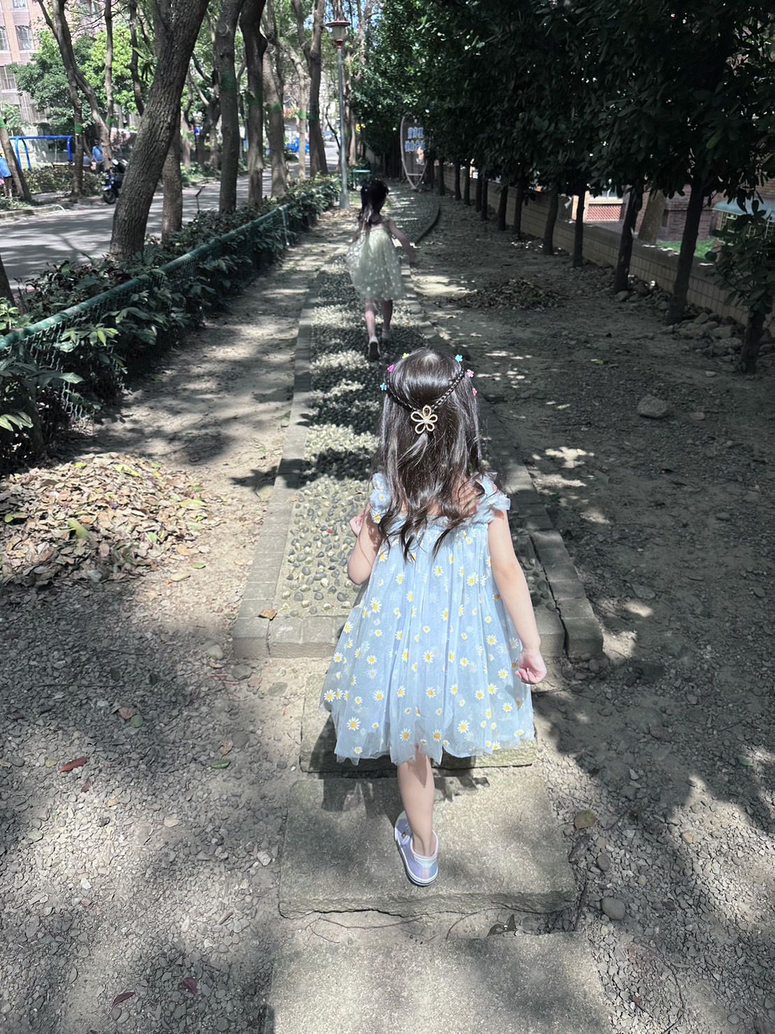 甜美吊帶連身紗裙洋裝-紅色鳳梨-粉色