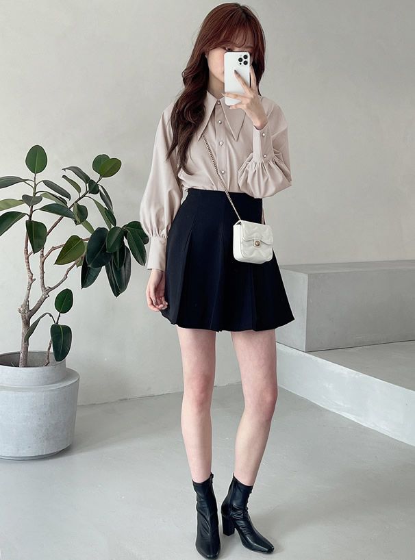 日本 GRL - 光澤感精靈領泡泡袖襯衫-淺米杏