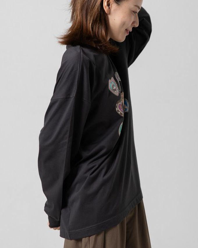 日本 gleam - 可愛貓咪相框寬版長袖T恤-白