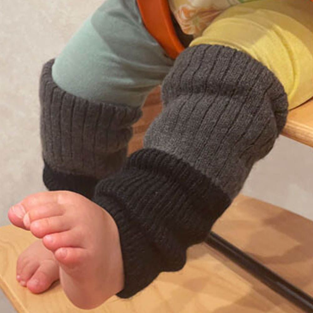 日本製 羊毛混絲綢保暖兒童襪套-黑x深灰 (F)