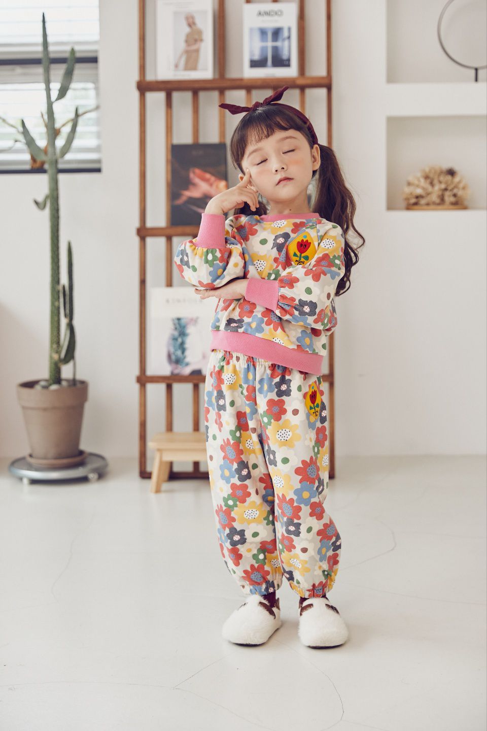 韓國 Mimico - 朵朵彩花印圓領長袖上衣