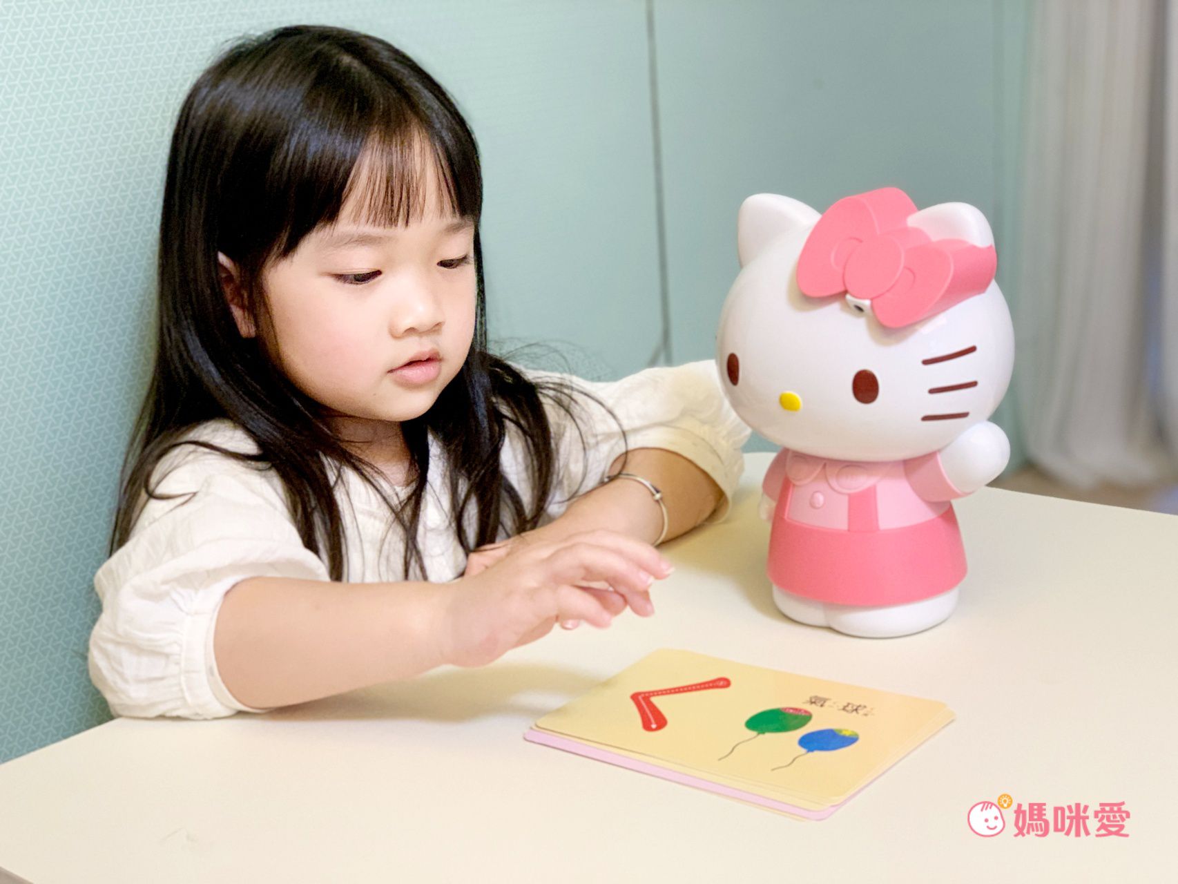 【平台最低價】Hello Kitty AI閱讀機！孩子最佳陪讀玩物