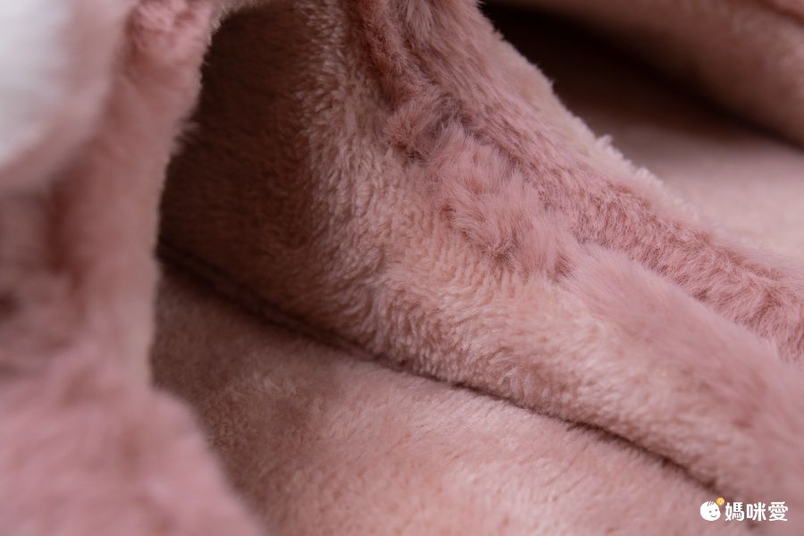 毛毛保暖室內拖鞋-大耳朵兔子-淡粉色