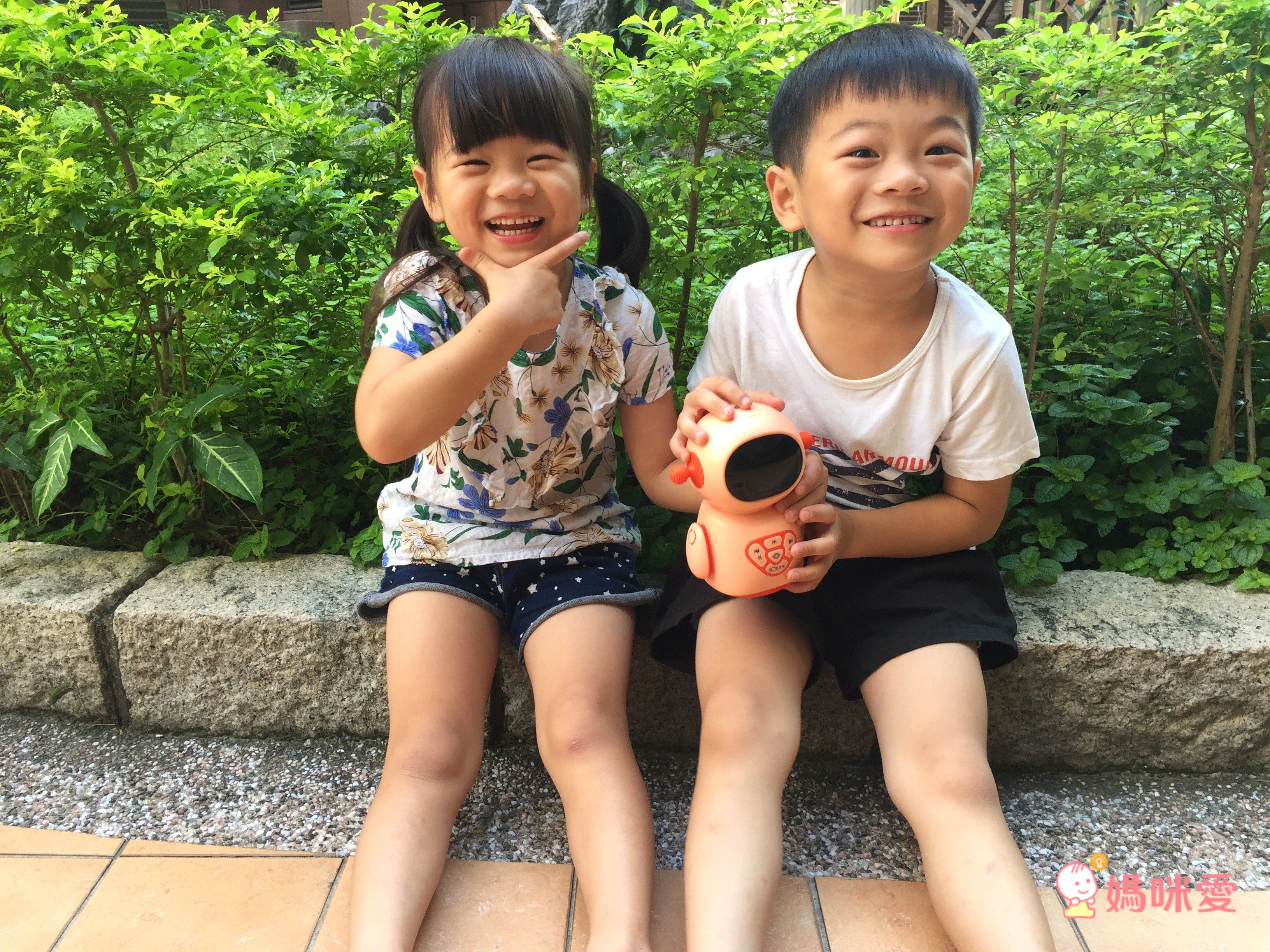 唱跳搖擺機器人★牛津新品★陪玩安撫的育兒神器！電音舞曲