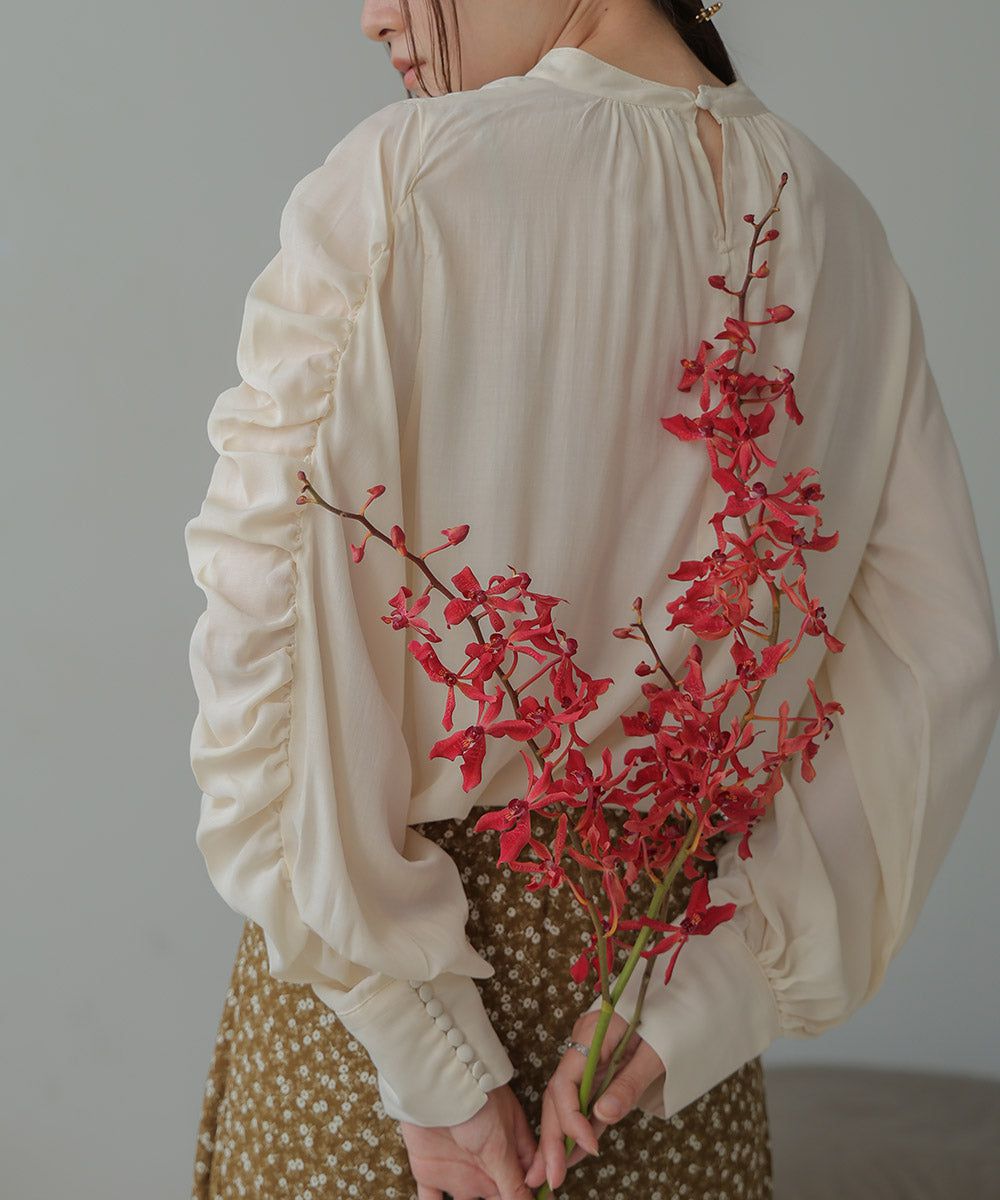 日本 Bab - 嫘縈柔滑抓皺薄長袖上衣-米杏