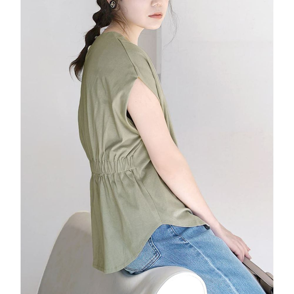 日本 zootie - 抗透汗 前短後長後縮腰設計一分袖上衣-墨綠