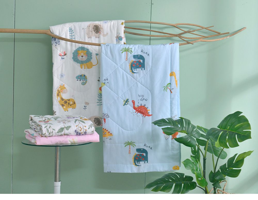 MIGRATORY 媚格德莉 - 兒童竹纖維抑菌可水洗四季蓋被/涼被-春氛花漾 (105x120cm)