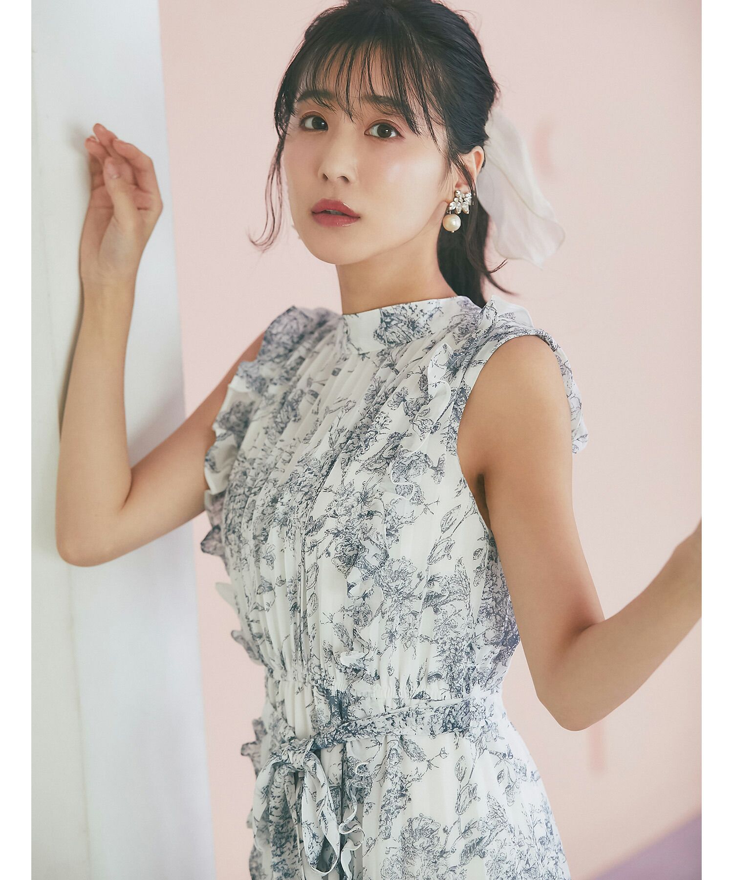 日本 tocco-closet - 波浪百褶綁帶雪紡洋裝-氣質杏