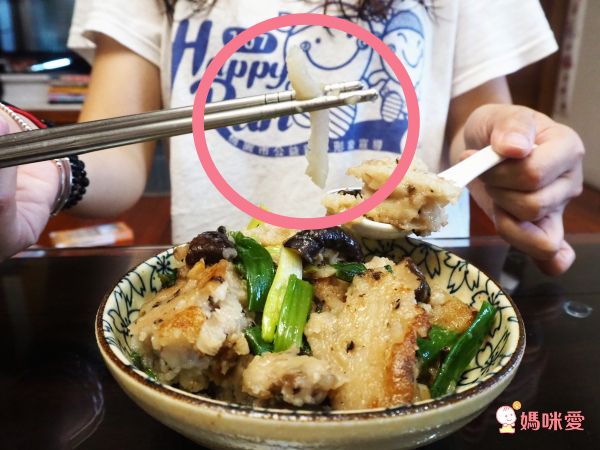 人氣港式點心【新葡苑】大廚蘿蔔糕、小豬流沙包 ✦ 超值優惠價，現買現賺！