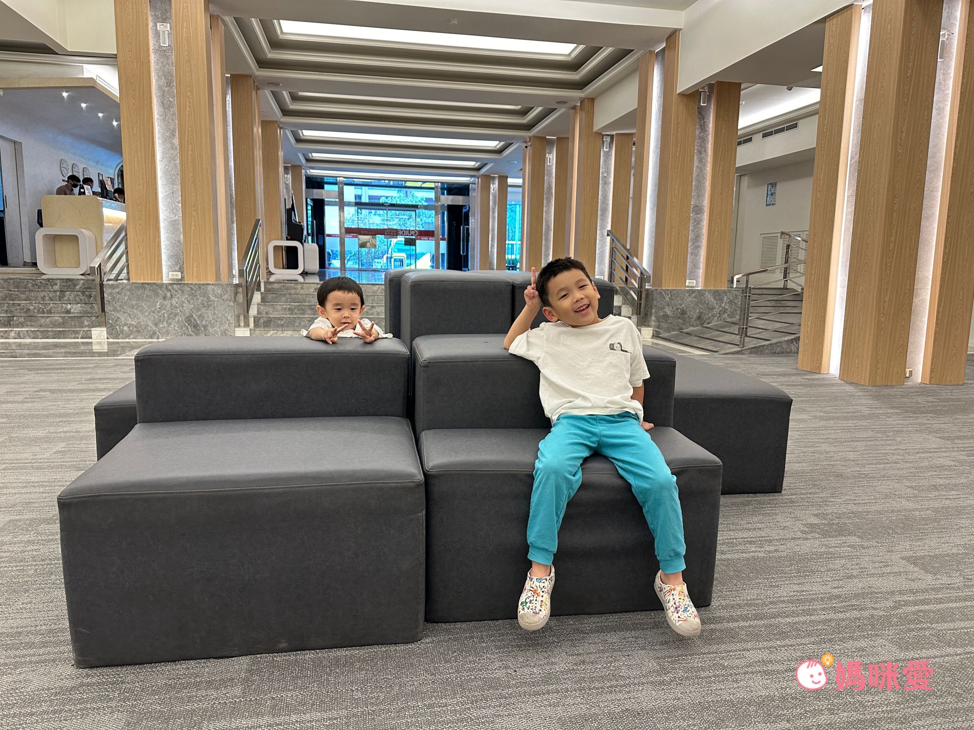 親子友善【承攜行旅 高雄六合館】破百坪賽車場 / 戶外泳池