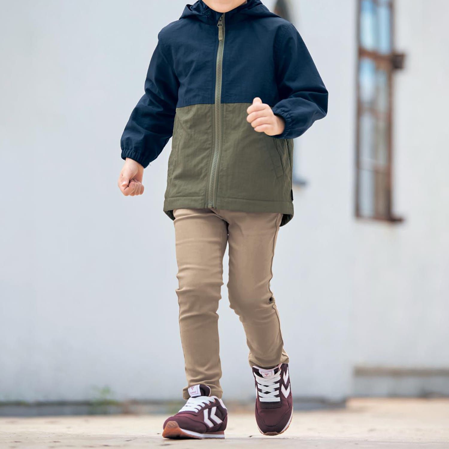 日本千趣會 - GITA 撥水加工 內刷毛防風外套-焦糖棕x海軍藍