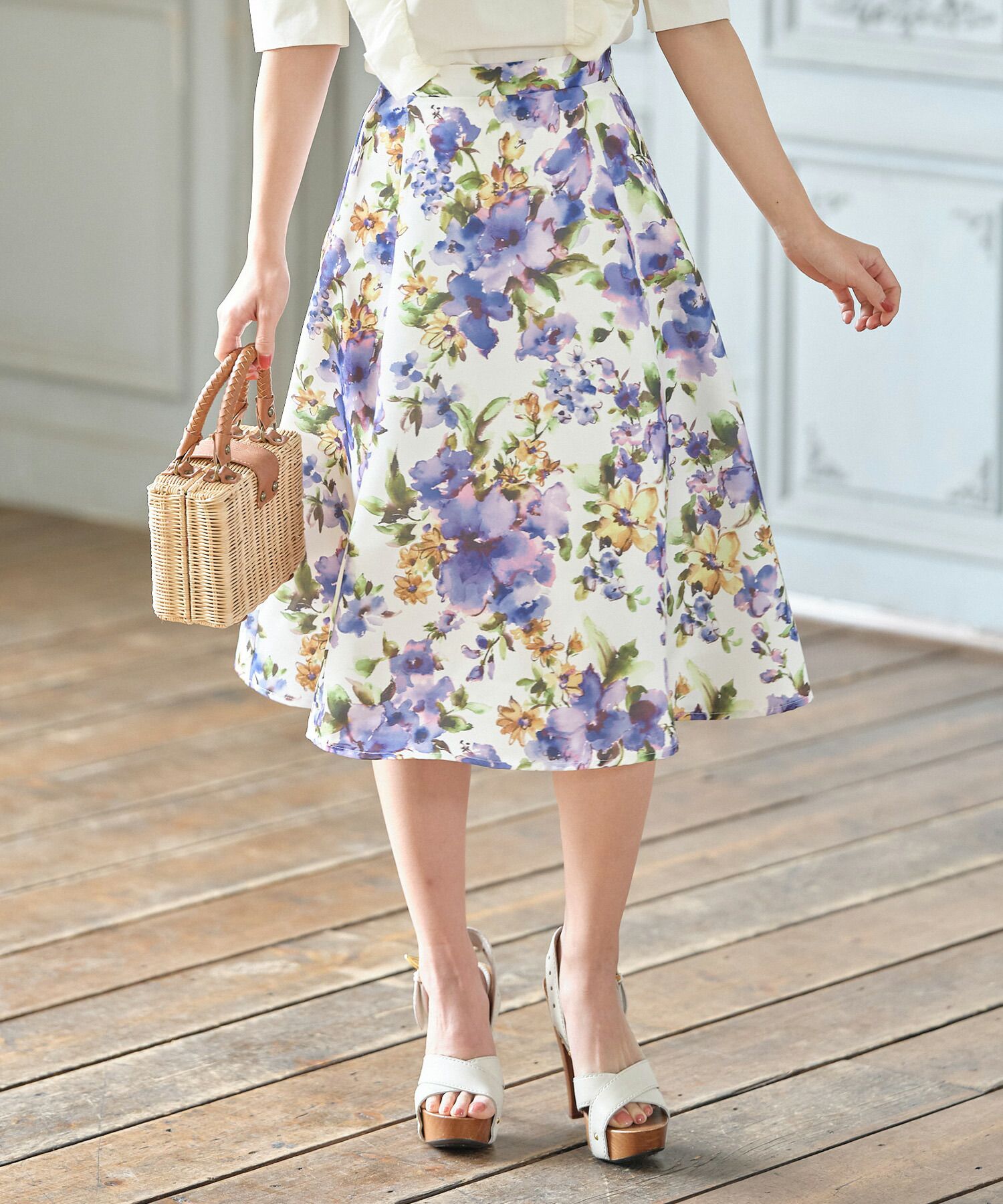 日本 tocco-closet - 水彩花朵華麗感修身傘裙-藍色系