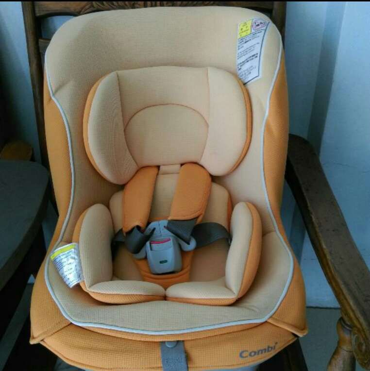 售combi coccoros安全座椅
