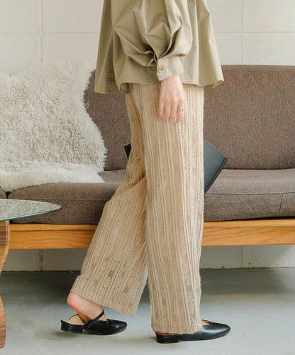 日本 Bou Jeloud - 蕾絲雕花垂墜寬褲-軍綠