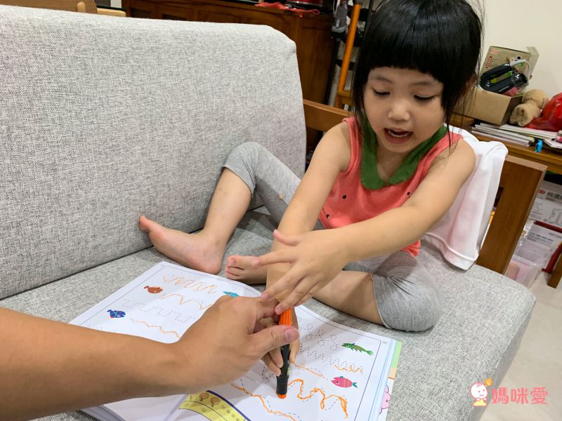 小牛頓科學教育有限公司 - 小牛頓趣味邏輯思維訓練-平裝-全彩 (3-6歲)-全套六冊