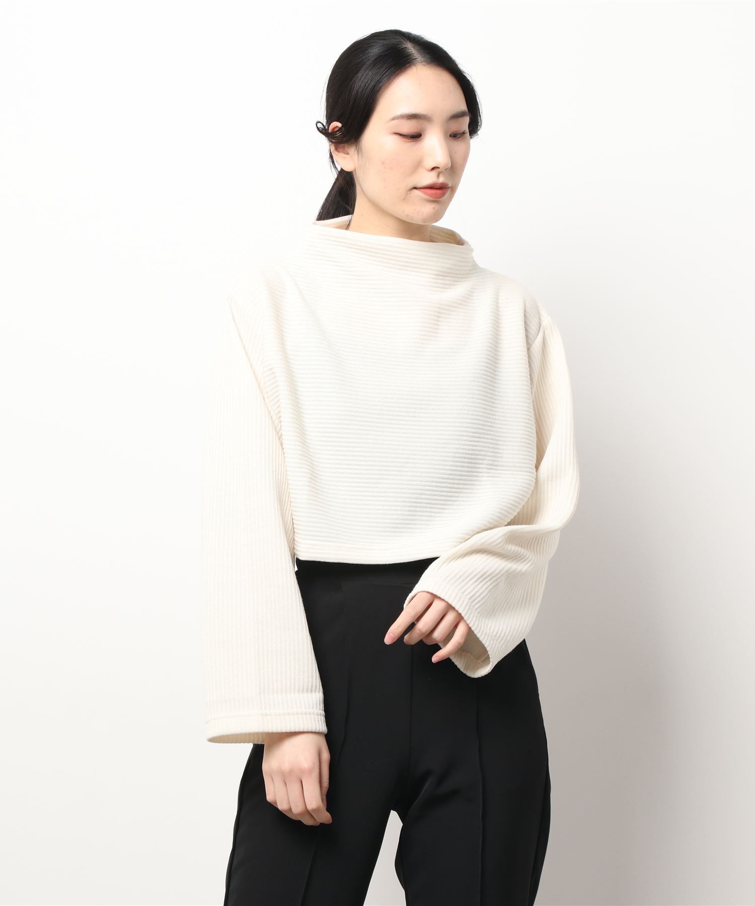 日本 Riche Glamour - 大寬口立領寬鬆短版針織上衣-灰