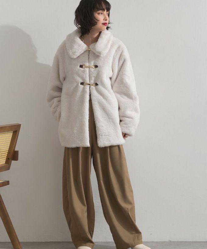 日本 ELENCARE DUE - 魅力金扣柔軟蓬鬆仿毛翻領大衣外套-炭灰