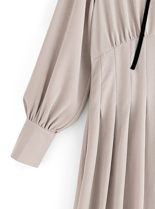 日本 GRL - 黑色下午茶紐結收腰洋裝-香檳粉