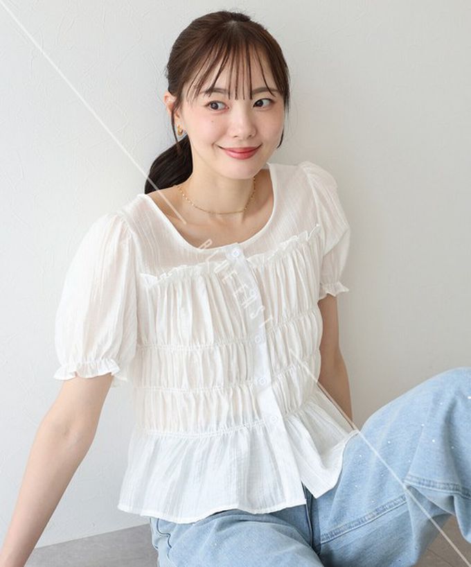 日本 BLUE EAST - 顯瘦皺摺荷葉泡泡短袖上衣-白