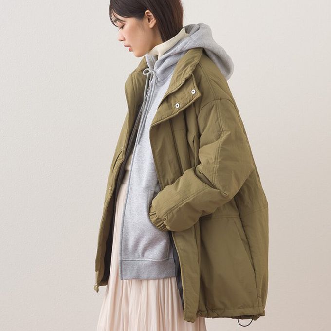 日本 OMNES - 蓬鬆厚感科技羽絨大衣保暖外套-軍綠