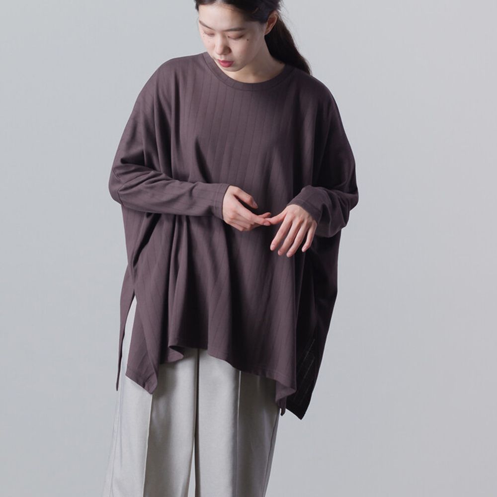 日本 OMNES - 直條壓紋寬版不規則衣襬針織上衣-深咖啡 (Free size)