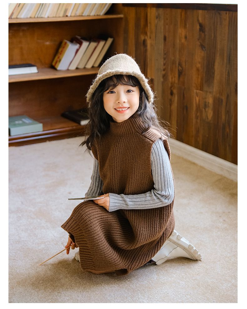 森林系半高領針織背心連身裙-咖啡色