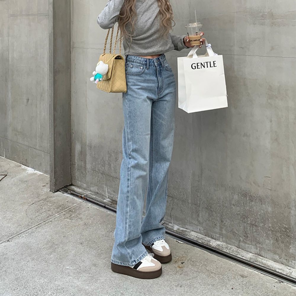 顯瘦有型微喇叭牛仔褲-淺藍