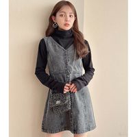 日本 GRL - 魅力丹寧V領率性短洋裝-灰黑