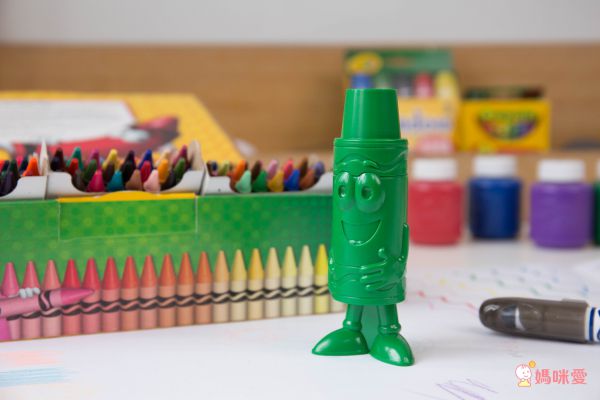 【迪士尼 ✖ 美國 Crayola 繪兒樂】39 折起！蠟筆、彩色筆、印章、著色本通通有