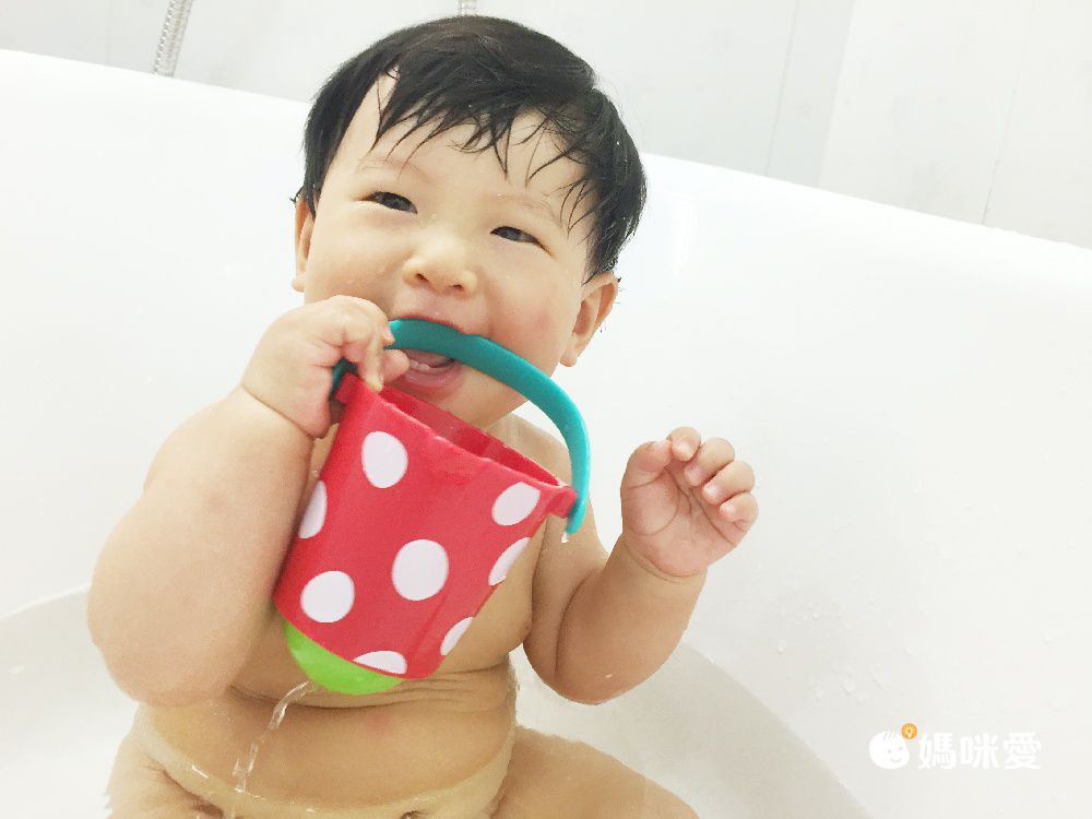 浴室秒變水上樂園【德國 Hape】戲水玩具，孩子愛上洗澡的魔法