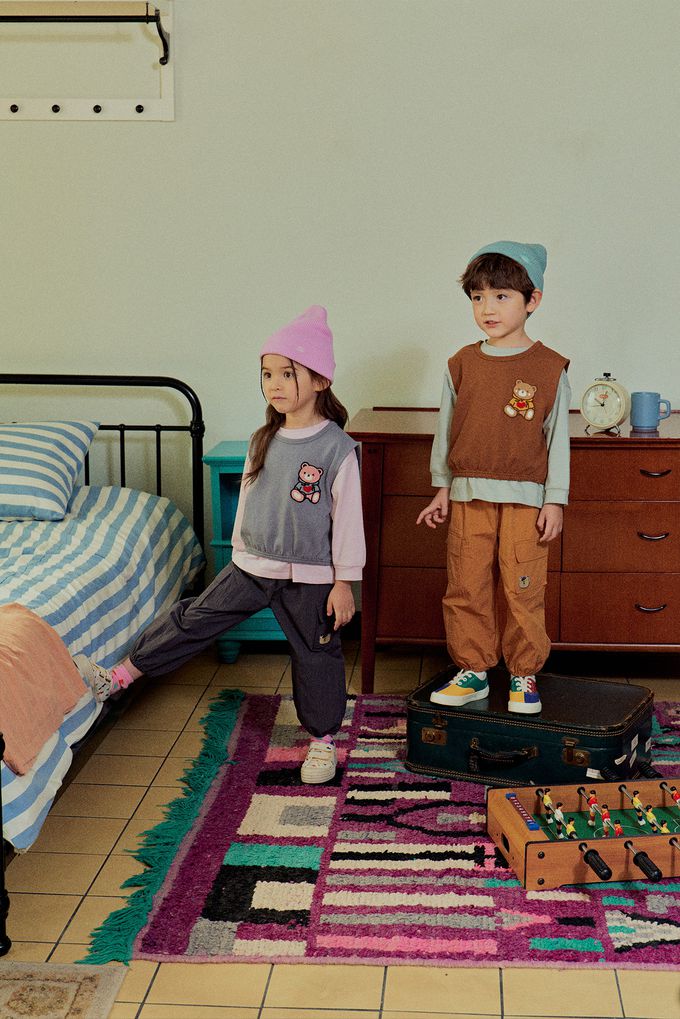 韓國 First Blue - 鬆緊腰熊點綴縮休閒口長褲-黃棕