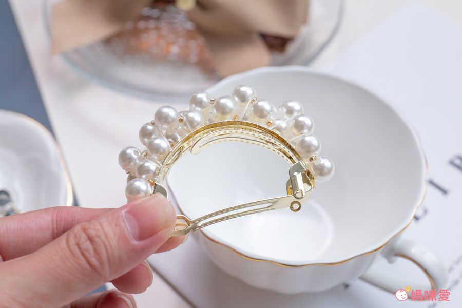 氣質珍珠彈簧夾