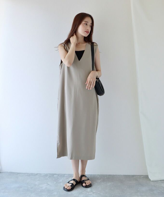 日本 BLUE EAST - 2WAY率性簡約V領連身洋裝/背心裙-黑