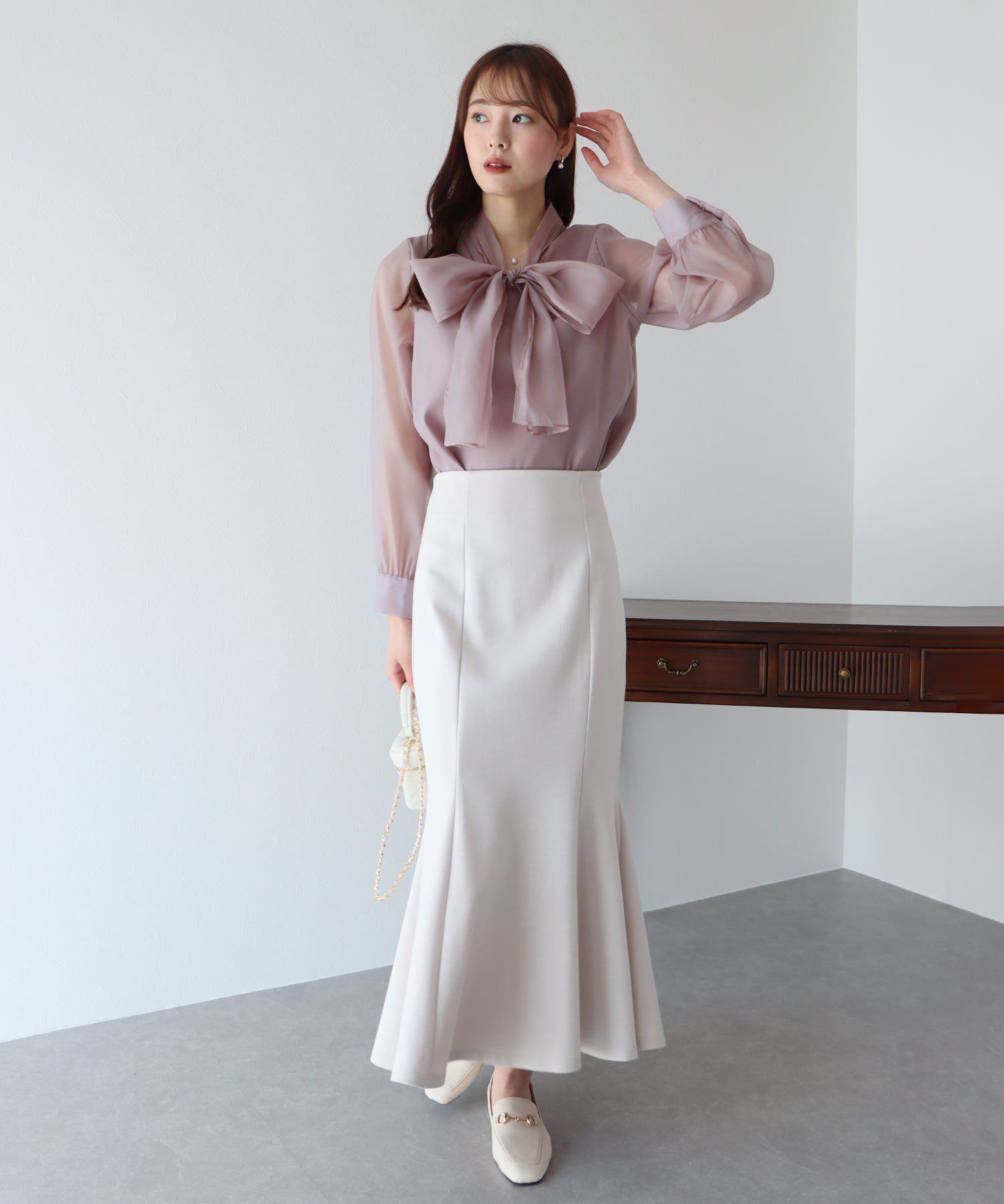 日本 BLUE EAST - 浪漫歐根紗蝴蝶結長袖上衣-黑