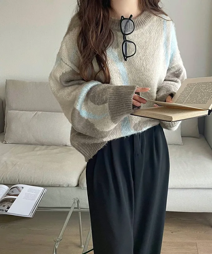 日本 Classical Elf - 歐風毛絨感波浪印花毛衣-淺灰x水藍