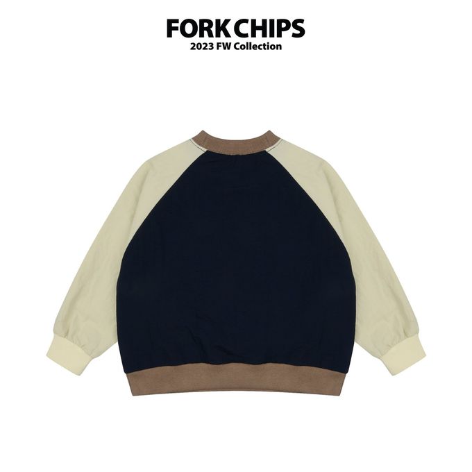 韓國 FORK CHIPS - 刺繡文字拼色長袖大學T-深藍