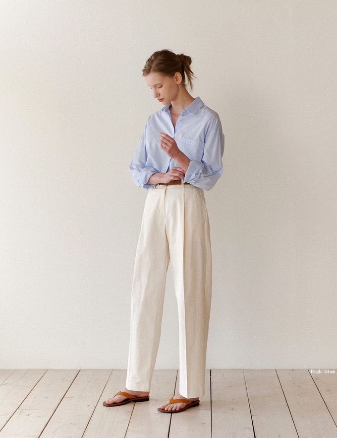 韓國 ANDYOUBROWN - 時尚壓褶直筒長褲-米白