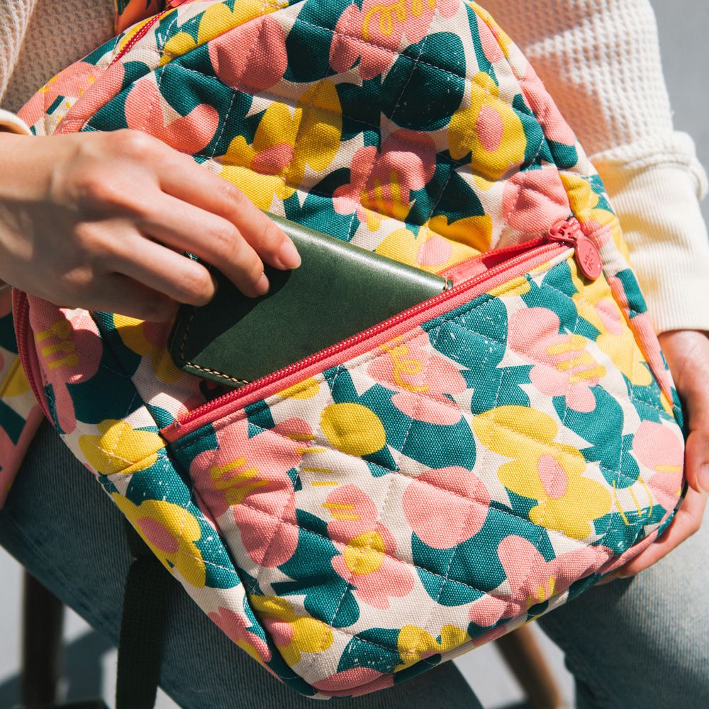 印花樂 inBlooom - 鋪棉後揹包-印花樂 x UULIN/荷包蛋花朵-粉色 (22 x 29.5 x 12.5 cm)