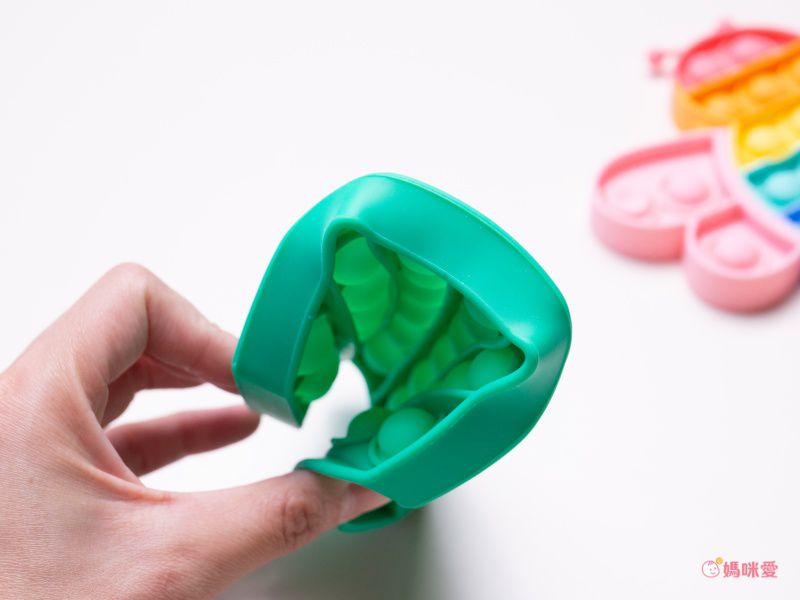 嘻嘻哈哈 - POP IT 療癒玩具-貓頭鷹-彩虹