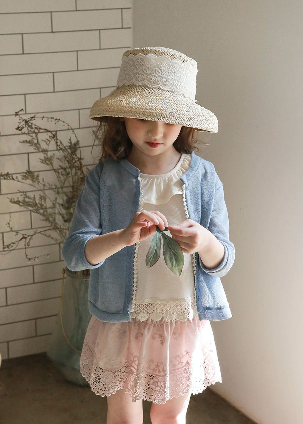 韓國 PuellaFLO - 蕾絲滾邊薄款小外套-藍