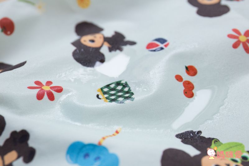 日本 akachan to issyo - 日本製防水玩沙衣/畫畫衣-交通工具-杏 (80-90㎝)-附收納袋