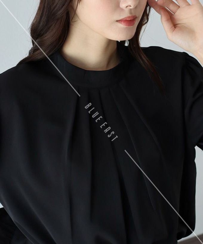 日本 BLUE EAST - 優雅摺線都會感小立領長袖上衣-白