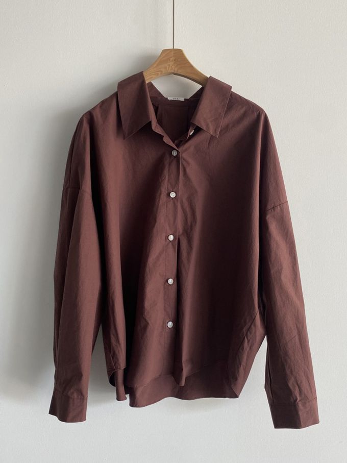 韓國女裝連線 - 知性背後抓褶翻領長袖襯衫-咖啡紅 (FREE)