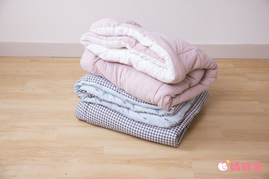 韓國 Maatila - 可水洗超細纖維桃皮感棉被-藍色鴨鴨