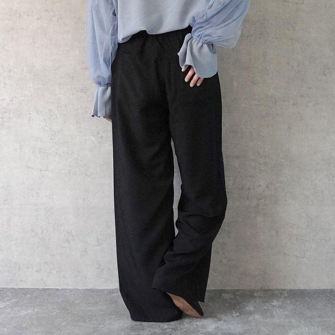 日本女裝代購 - 接觸涼感 腳長效果抗皺休閒寬褲-淺米