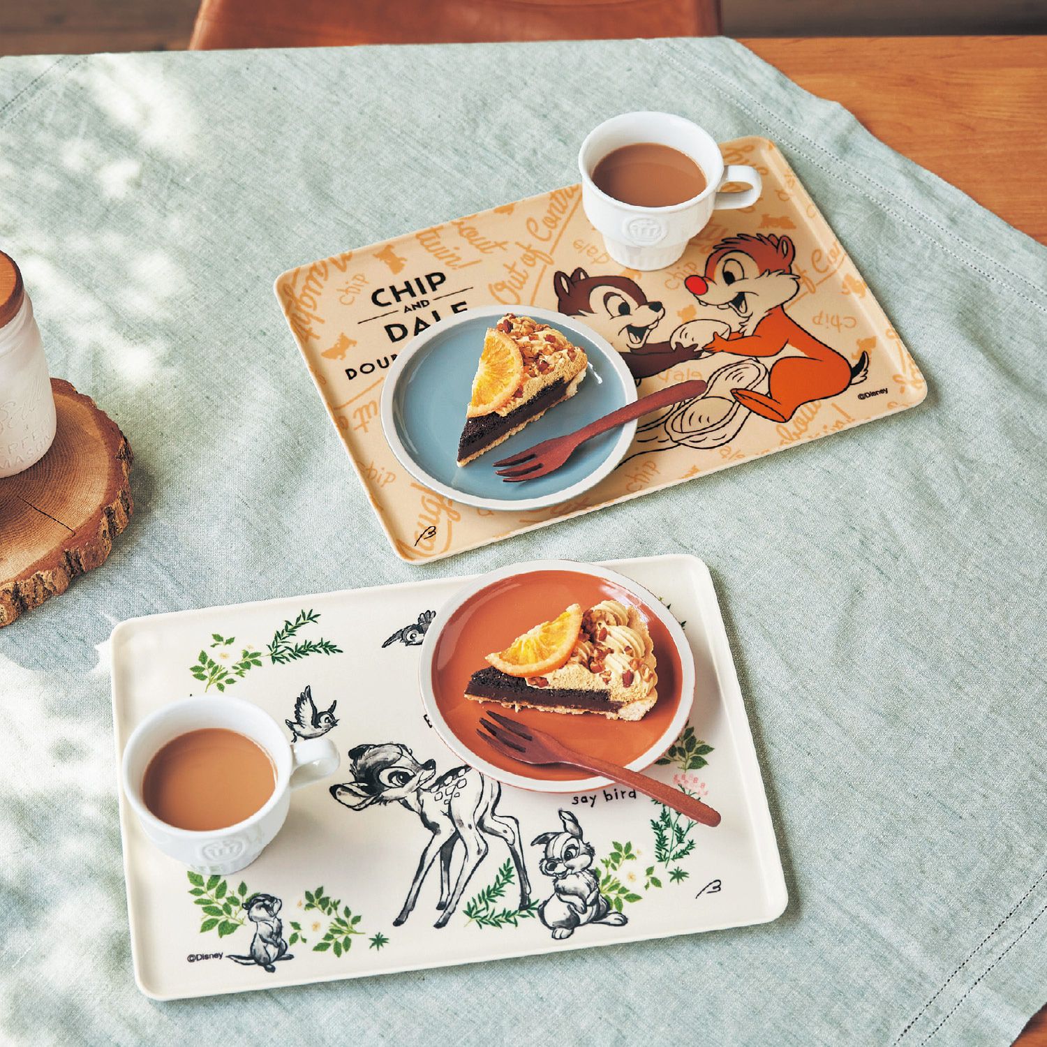 日本千趣會 - 日本製 迪士尼托盤(防滑加工)-維尼-黃藍格紋 (36x25x1.2cm)