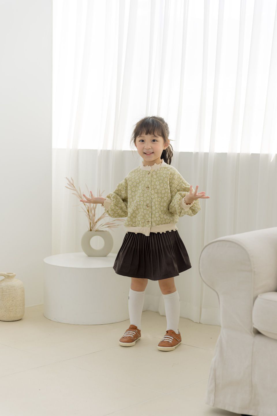 韓國 Orange Mom - 小雛菊泡泡袖針織外套-淺綠