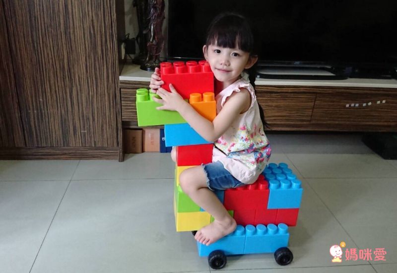 Massbricks 美斯積木 - 【進階豪華-人氣熱銷】美斯大型積木(附可拆卸專利輪子)-88pcs